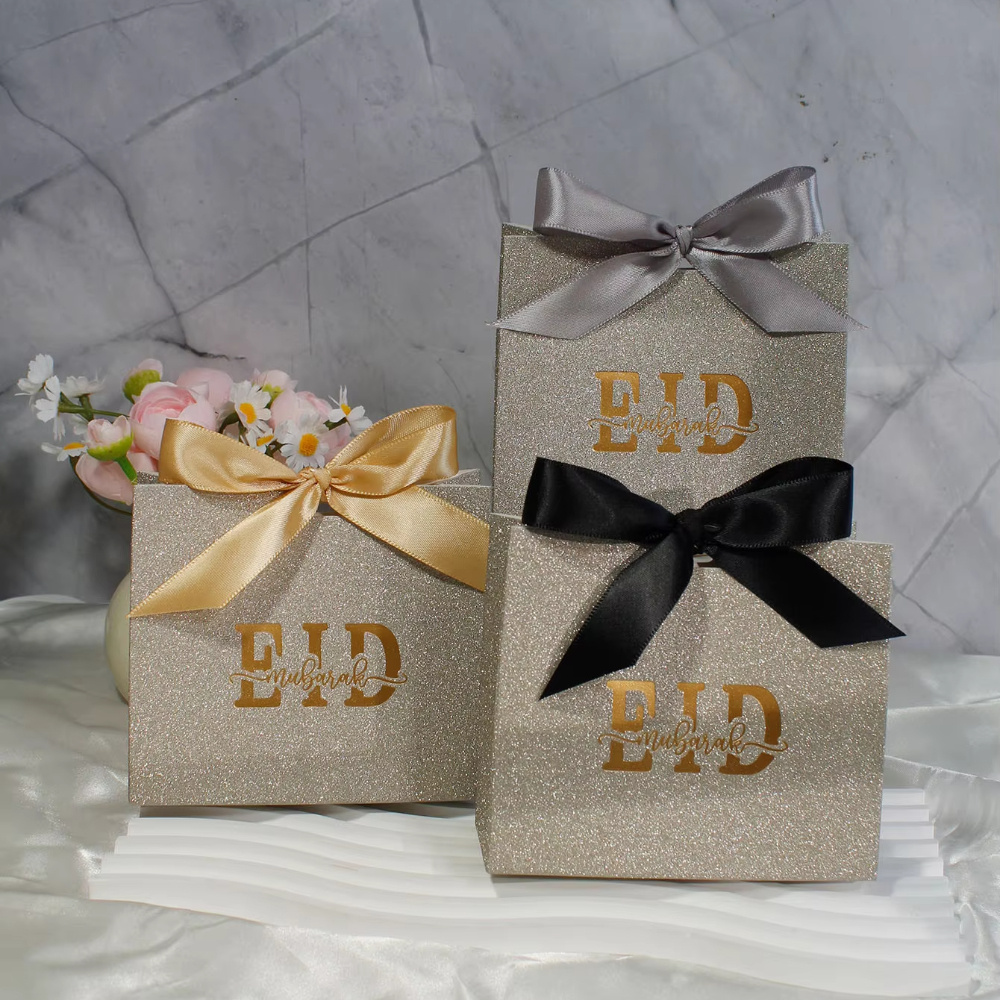 Glittering Mini Gift Boxes Set in Shimmering Gold
